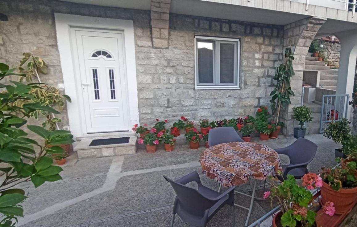 Apartments Todorovic Тиват Экстерьер фото
